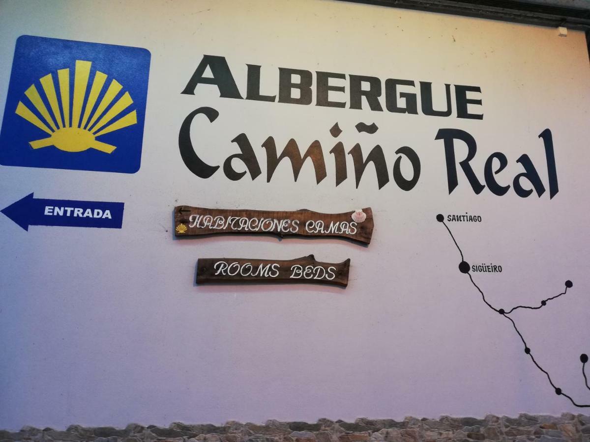 Albergue Camino Real Hostel Sigueiro Exterior photo